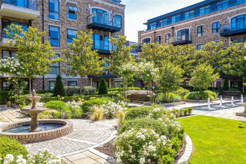 View Full Details for Concord Court, Palladian Gardens, London
